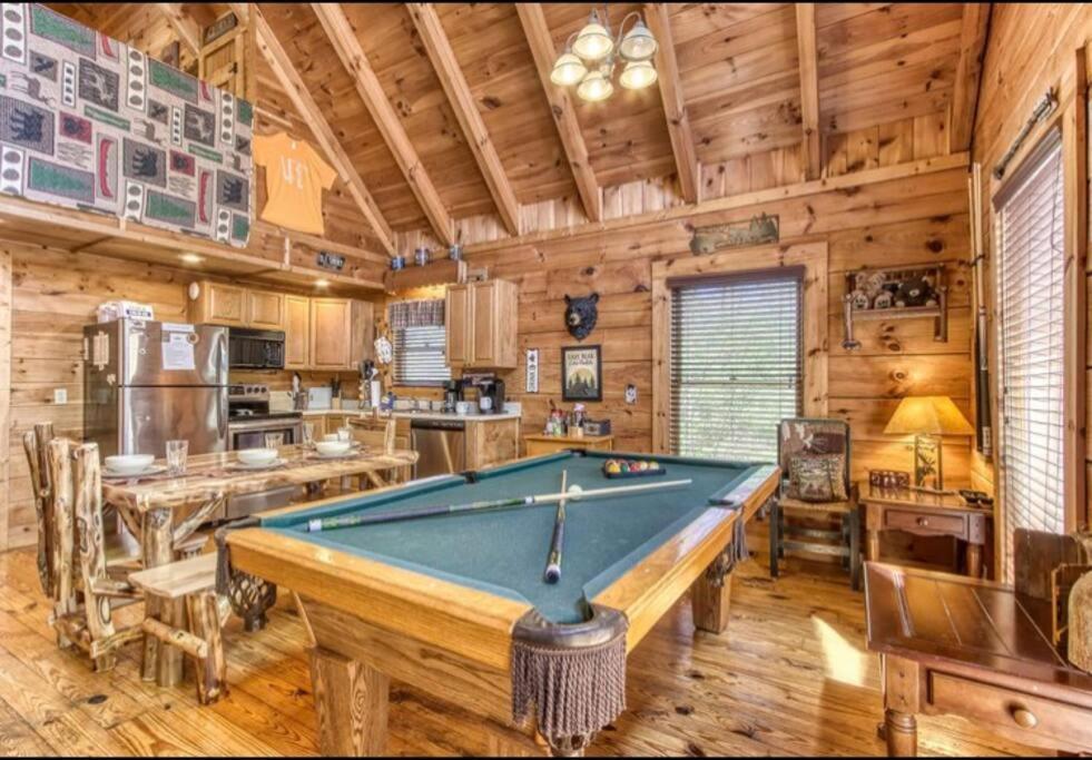 Lazy Bear Cabin Sevierville Εξωτερικό φωτογραφία
