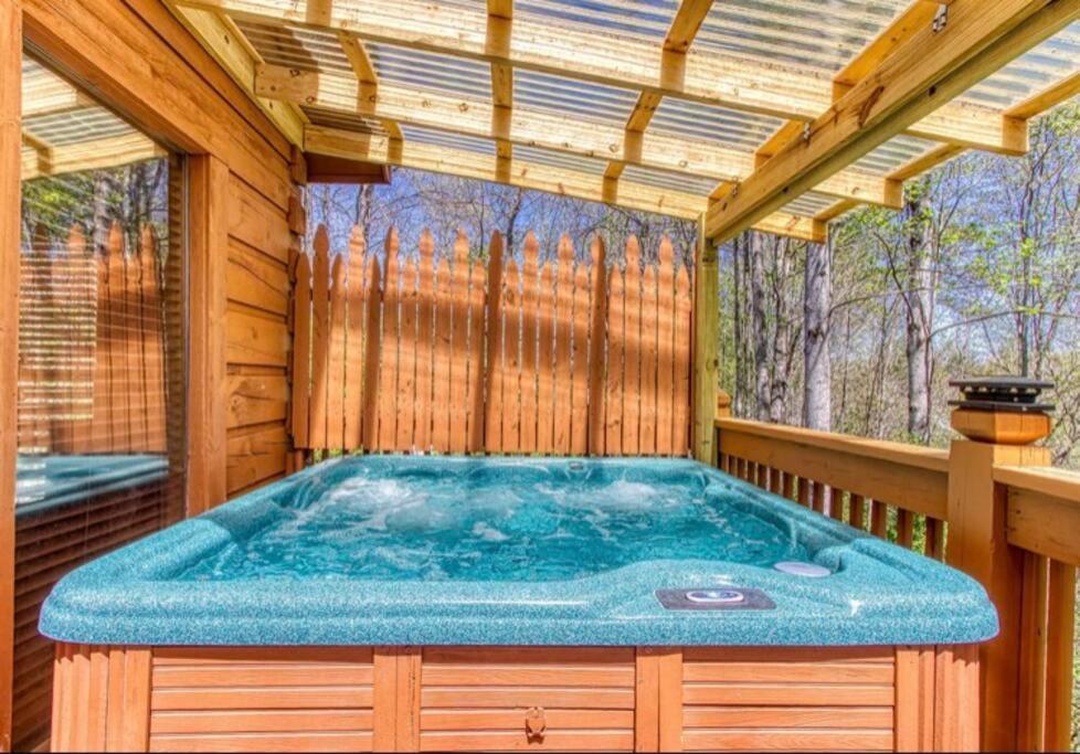 Lazy Bear Cabin Sevierville Εξωτερικό φωτογραφία